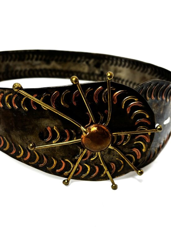 VTG Handcrafted Lightweight Metal Art to Wear Festival Belt 29.5 – 32.75”